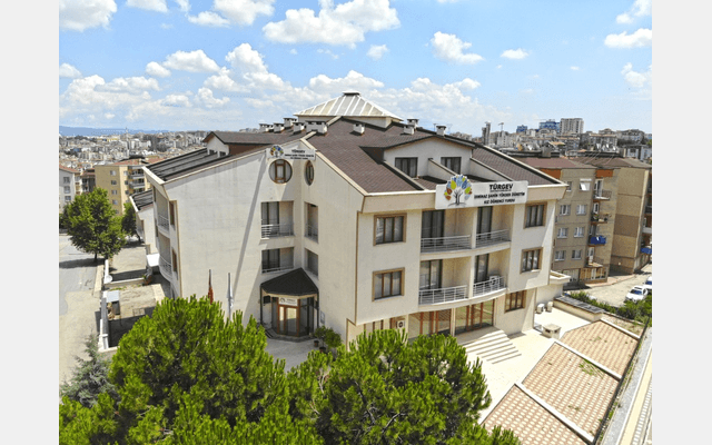 İsminaz Şahin Yükseköğretim Kız Öğrenci Yurdu Nilüfer dış cephe