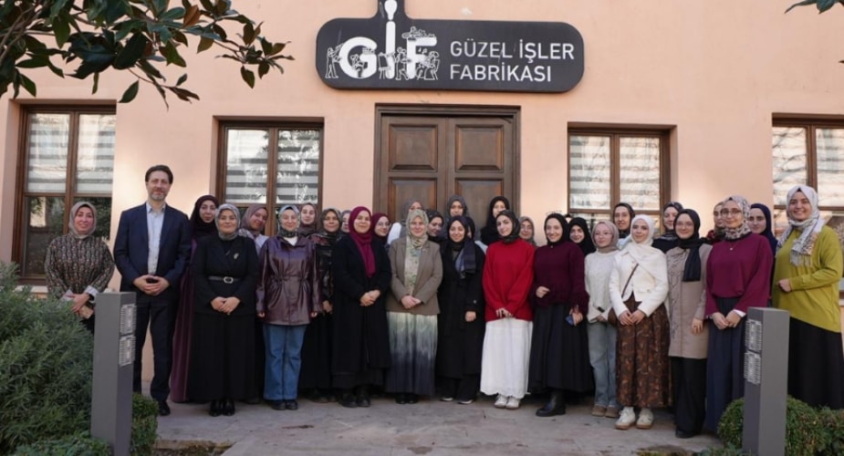 TÜRGEV Kadın Hafızlık Programı 2025'te 7 Hafız, 194 Bursiyer Yetiştirdi